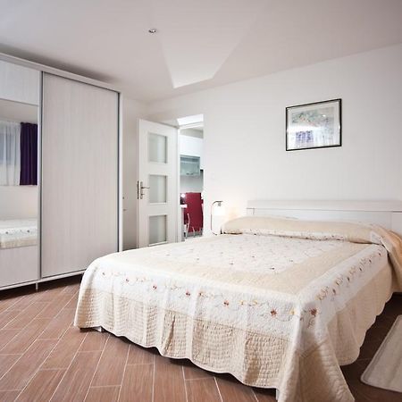 Apartment Lina Deluxe Σπλιτ Δωμάτιο φωτογραφία